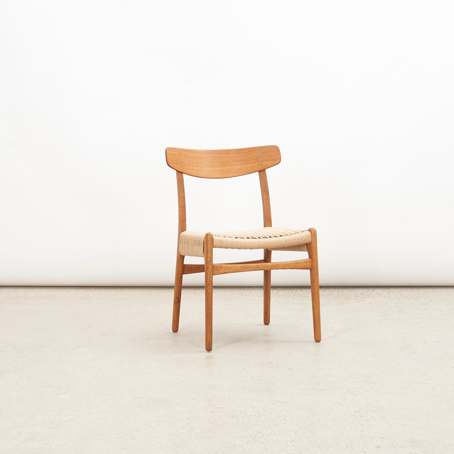 Set of 4 Oak 'CH23' Dining Chairs by Hans Wegner for Carl Hansen & Søn, Denmark Vintage Furniture Danish Design Scandinavian Modern Mid-century Modern Danish C