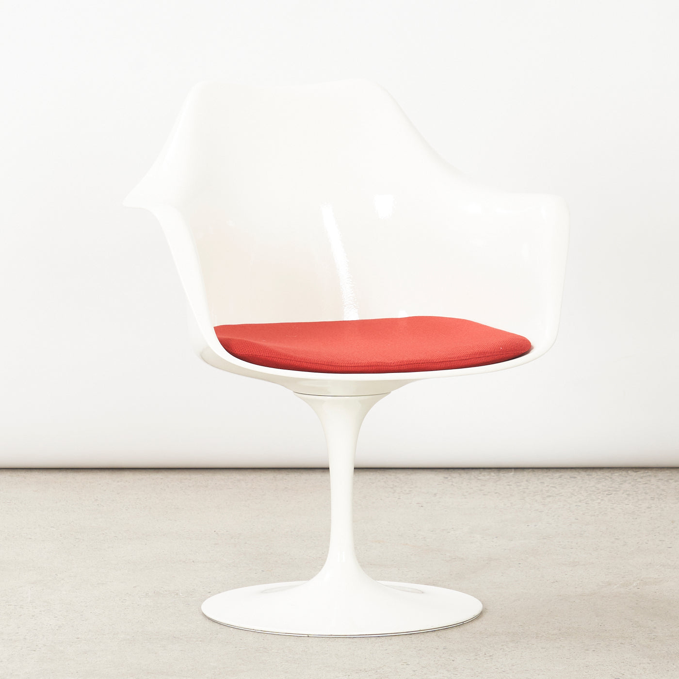 Vintage Saarinen 'BR50' Tulip Arm Chair by Knoll