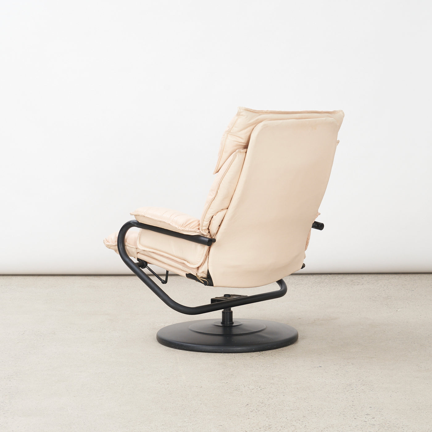 Vintage Reclining Leather Lounge Chair & Ottoman by Palliser, USA