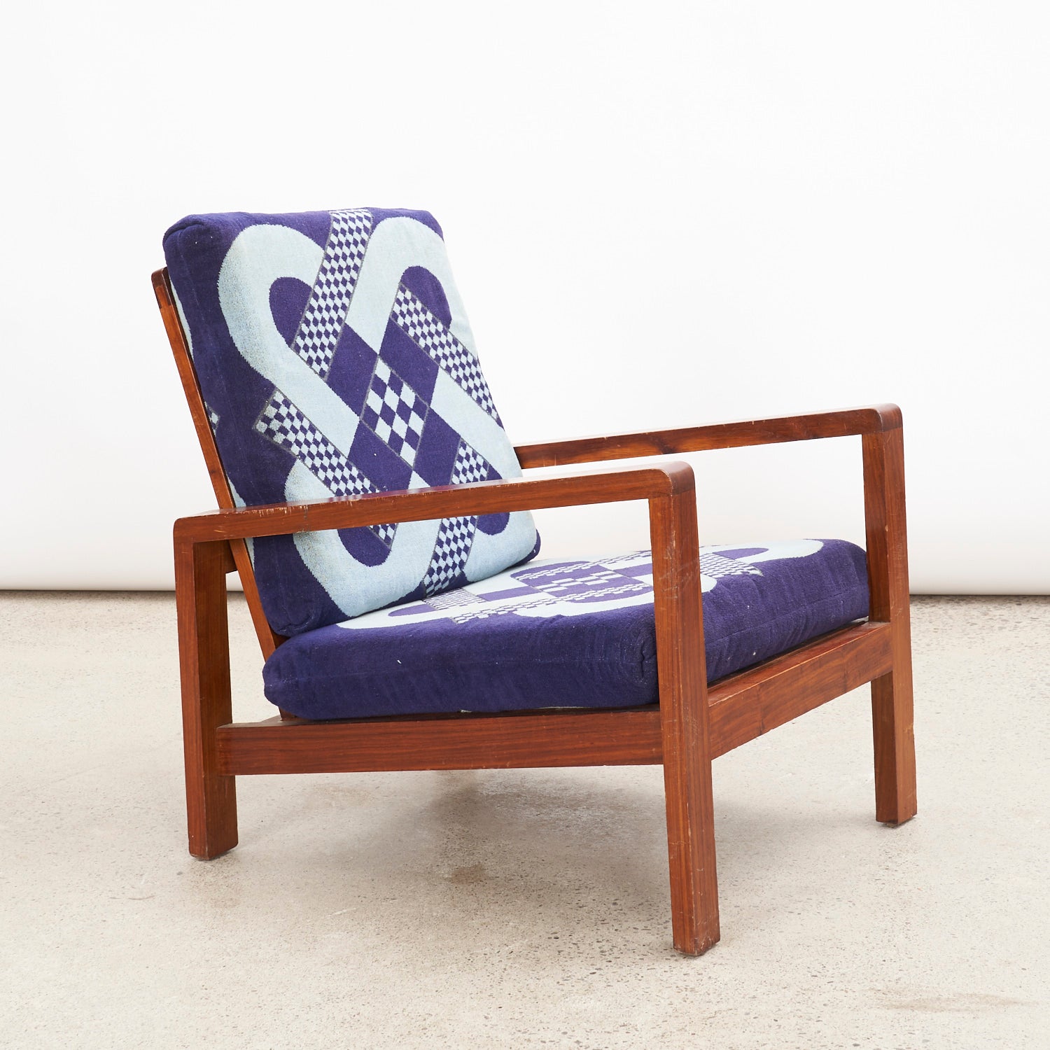 Vintage Loose Cushion Lounge Chair