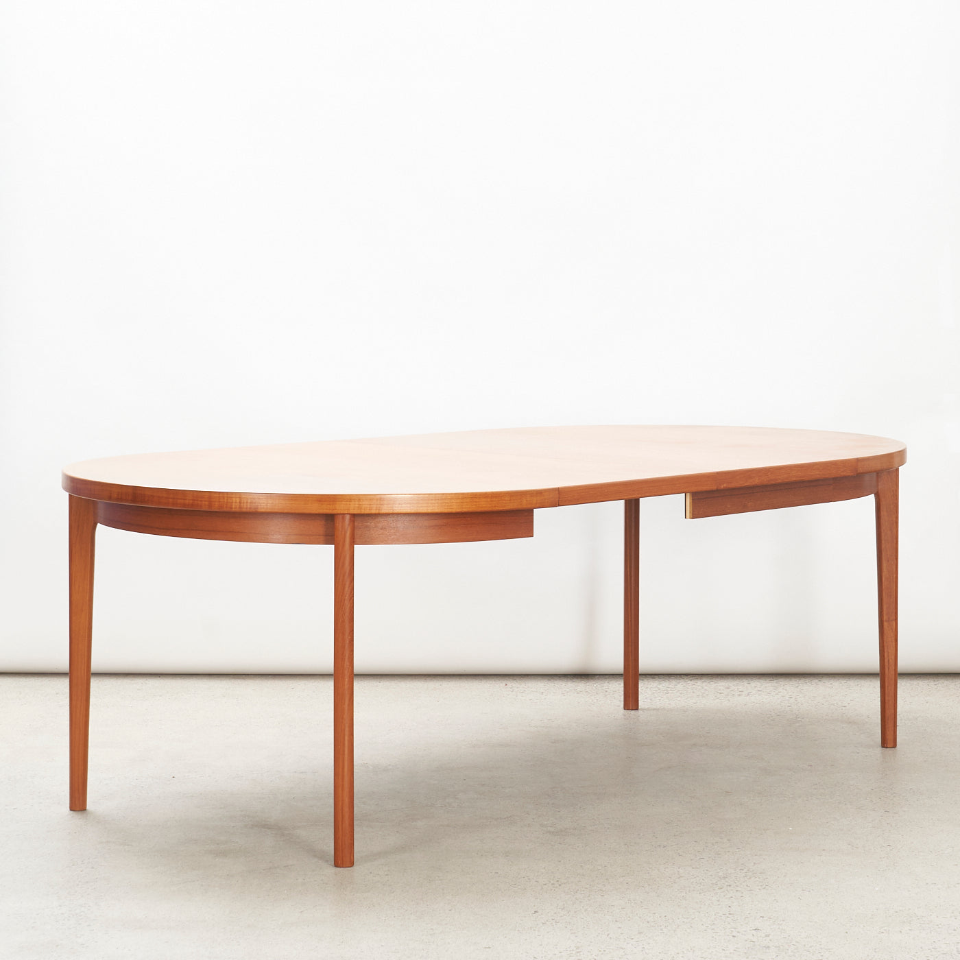 Round Teak Dining Table by Vejle Stole Møbelfabrik, Denmark