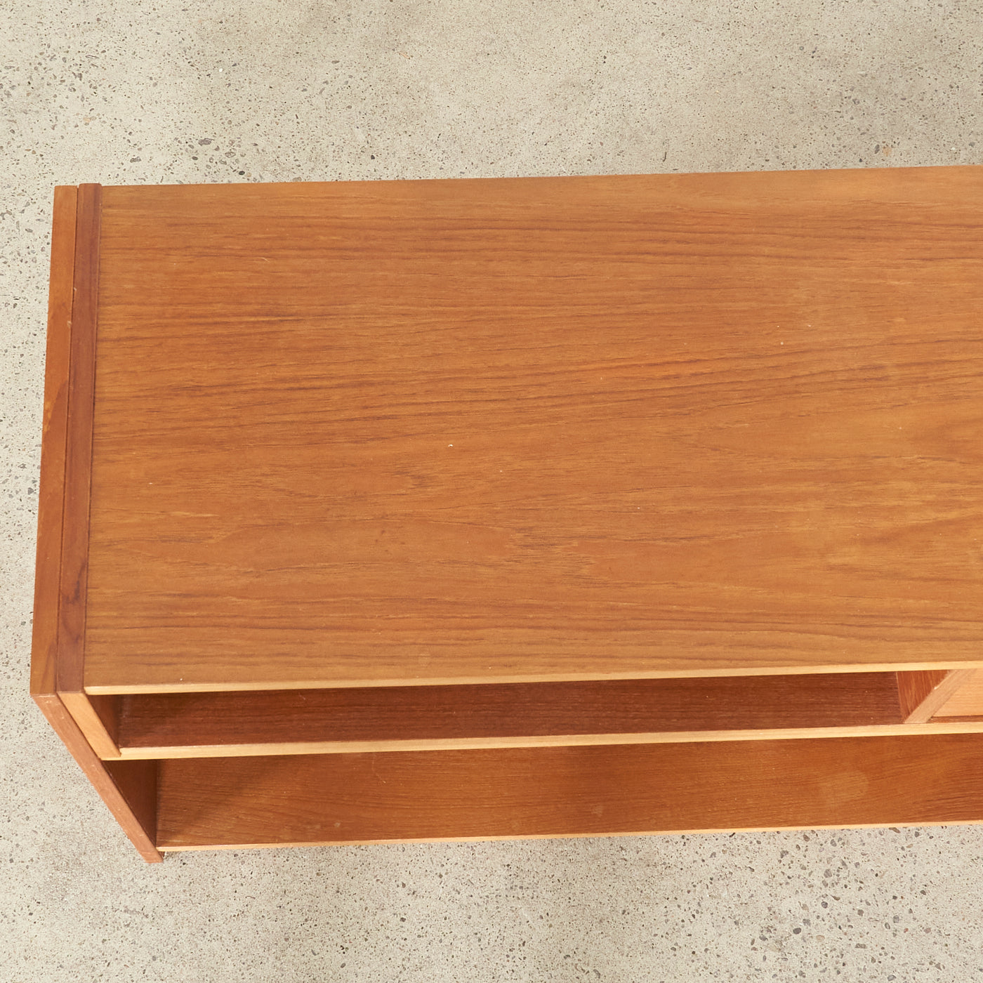 Teak Media Unit