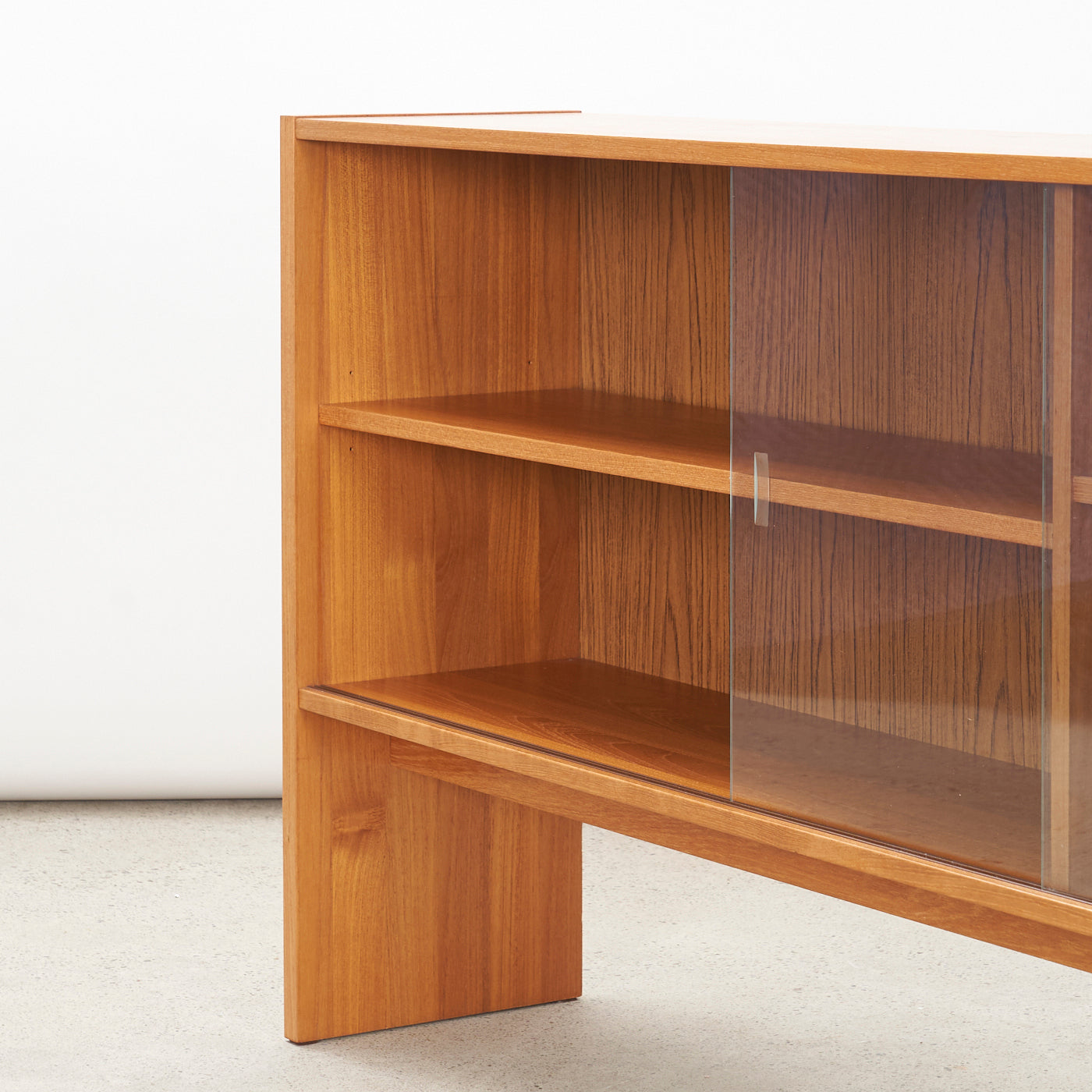 Teak Hutch, Denmark