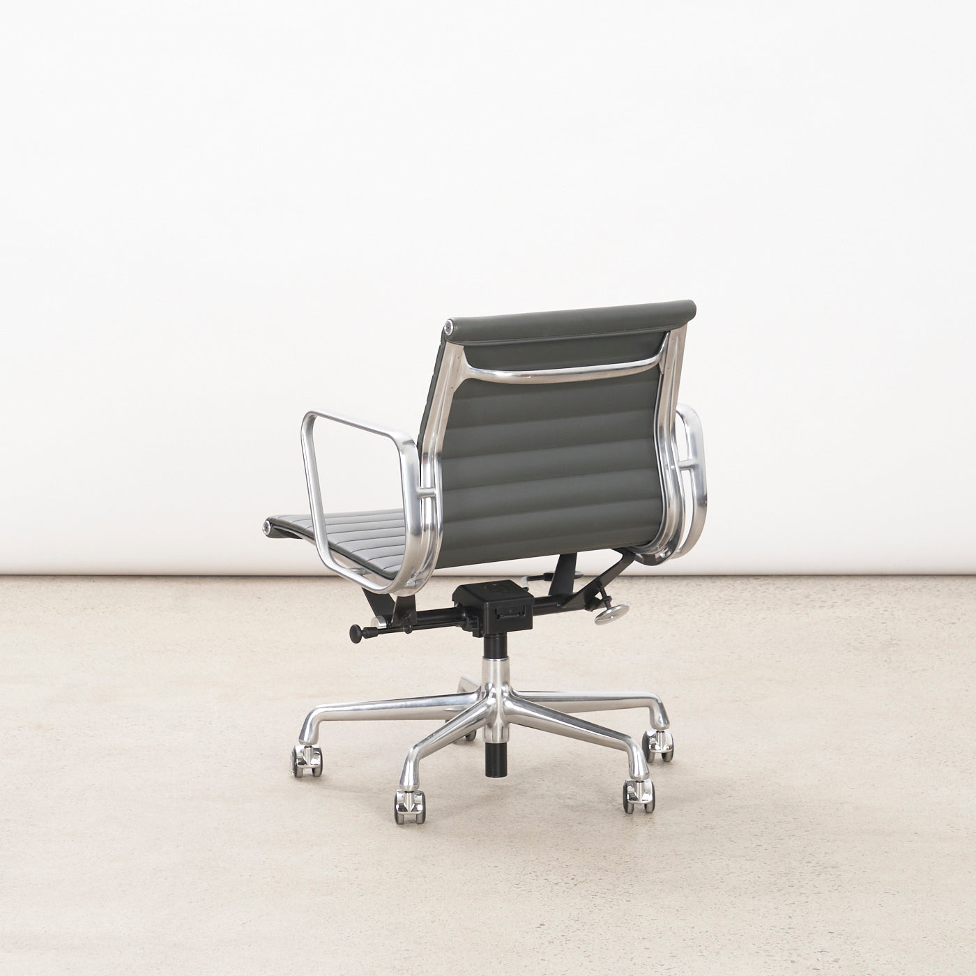 Gray Leather Eames Management Chair for Herman Miller