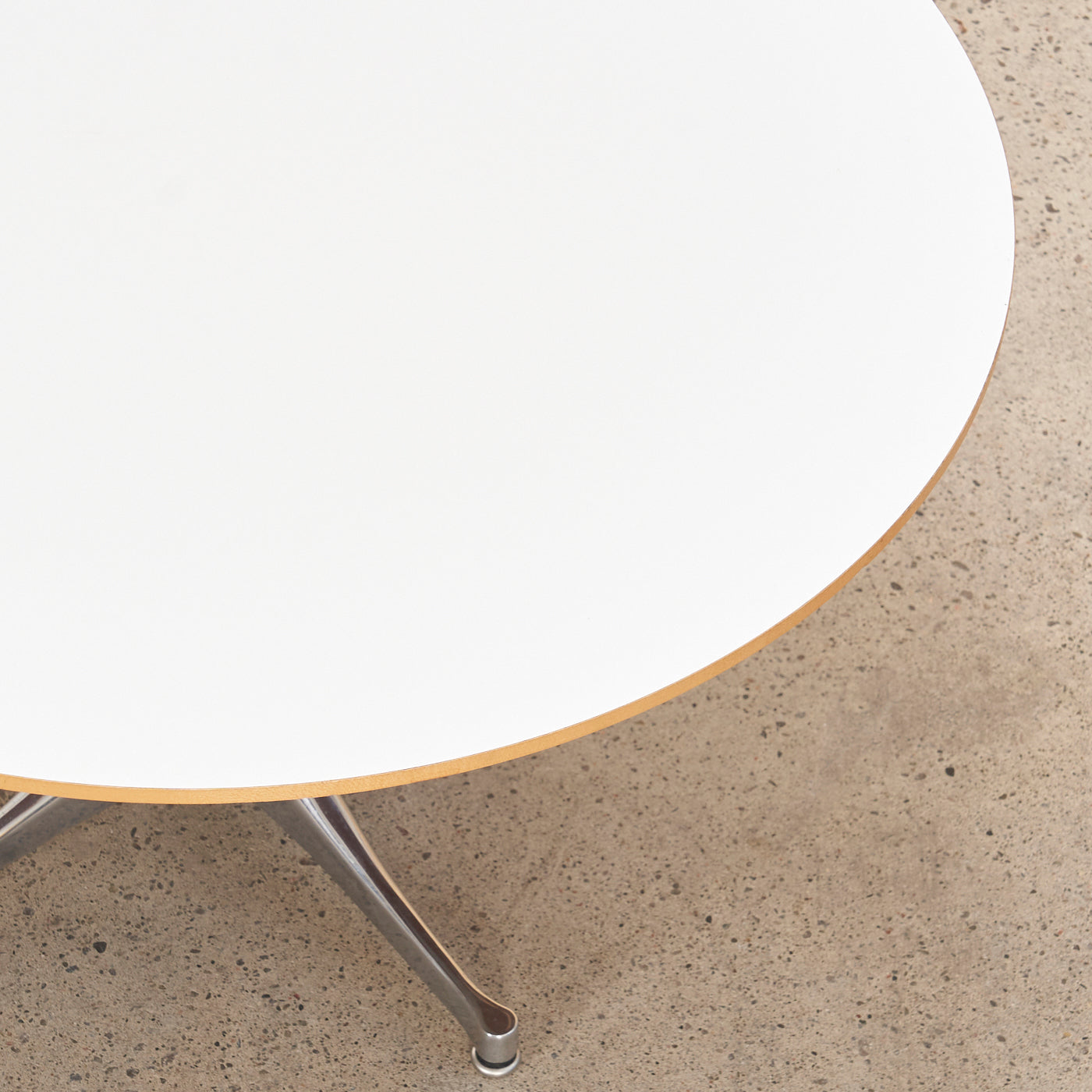 Nelson Pedestal Coffee Table for Herman Miller
