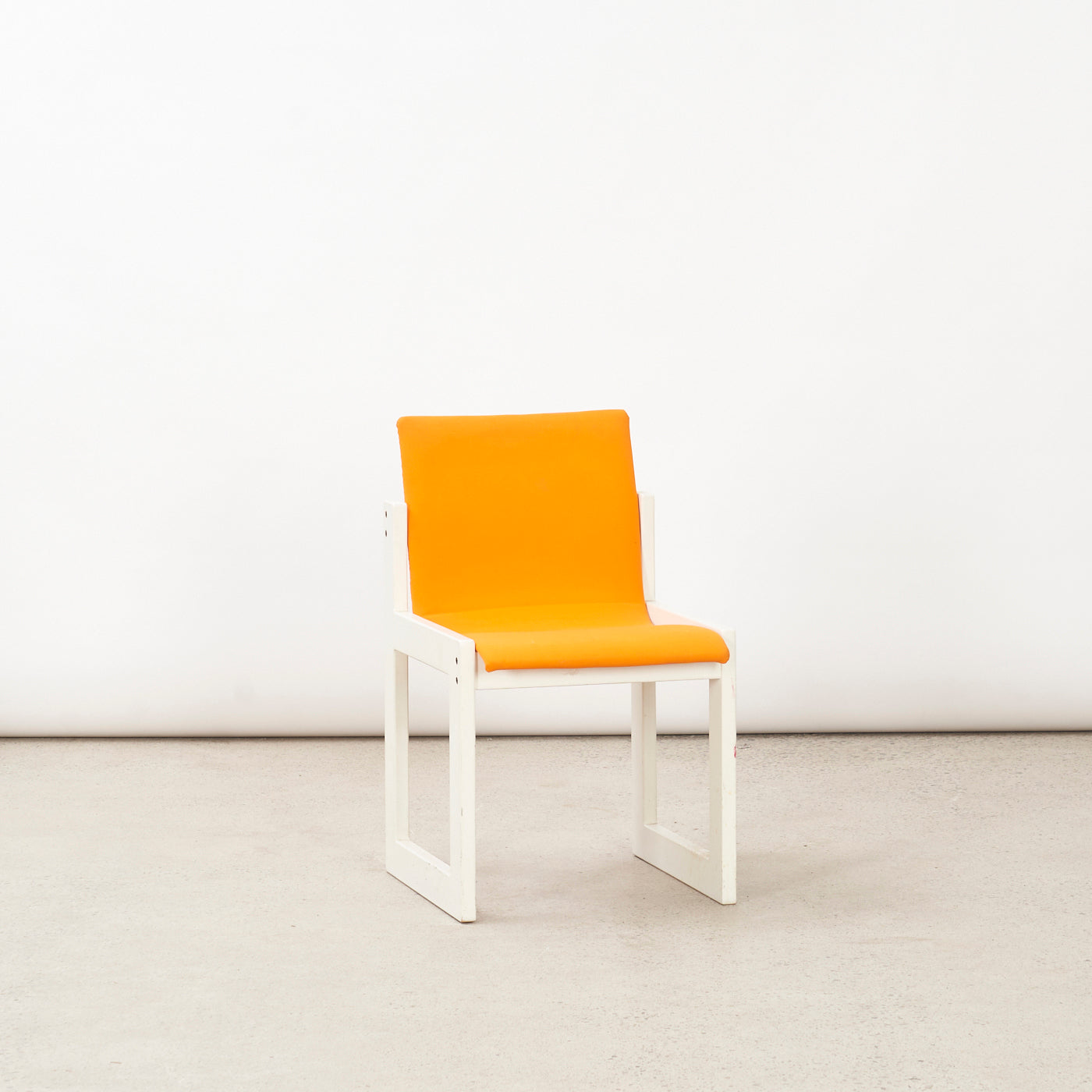 'Vivigrain' Side Chair by Simmons