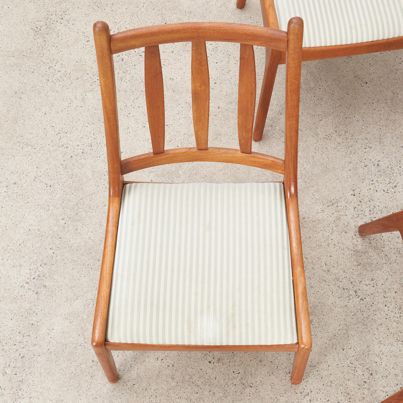 Set of 4 Teak Dining Chairs