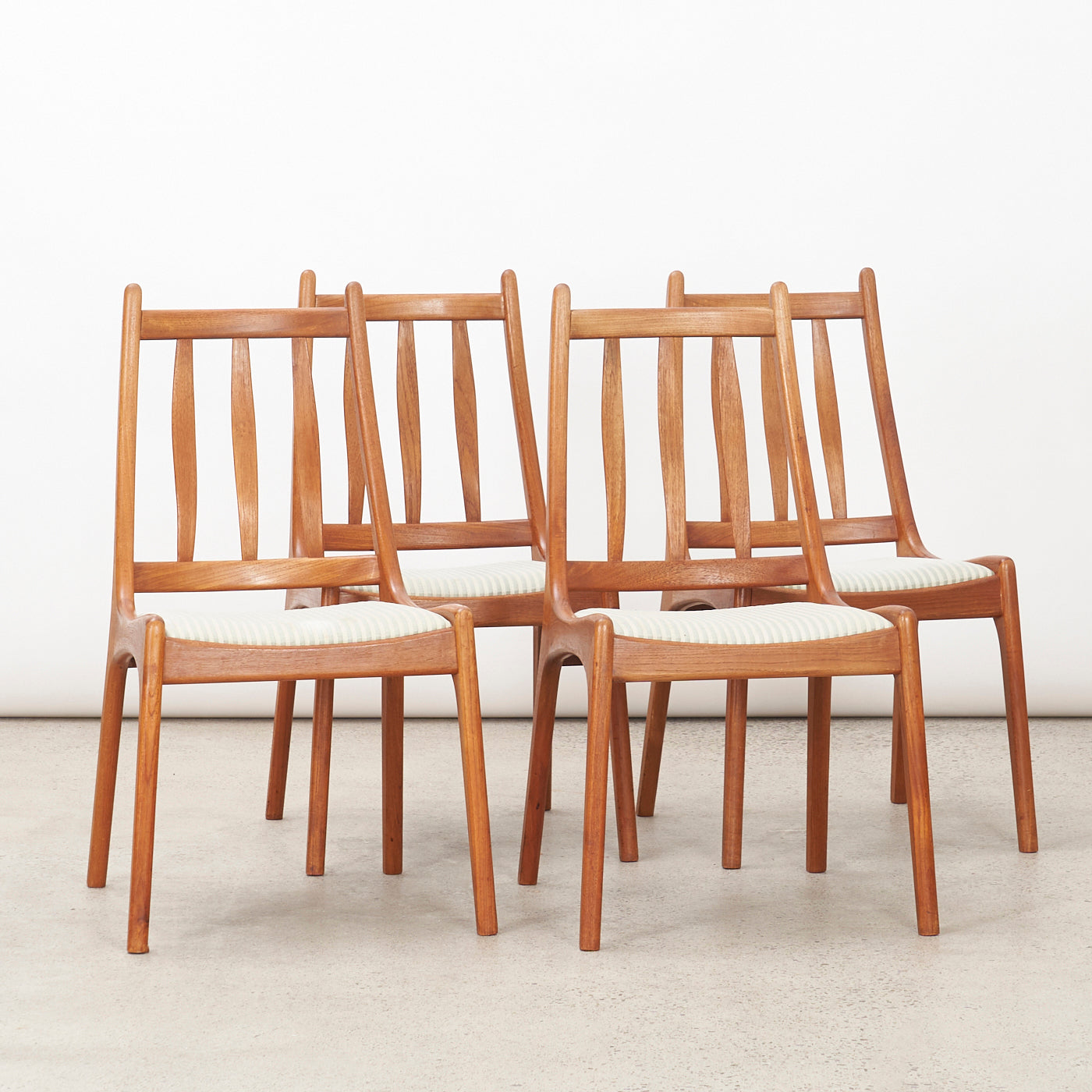 Set of 4 Teak Dining Chairs