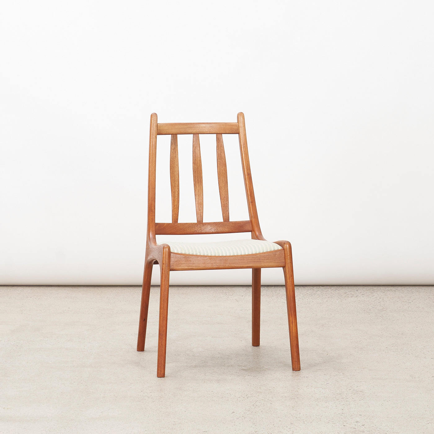 Set of 4 Teak Dining Chairs