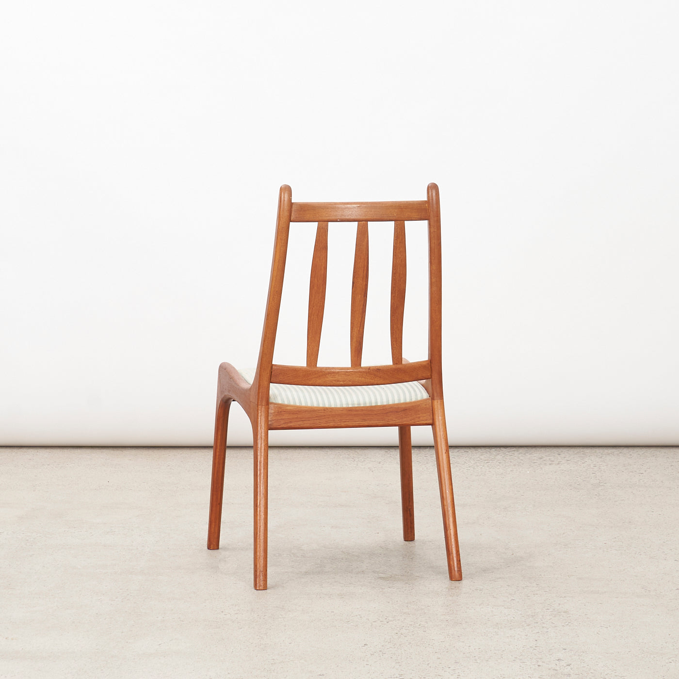 Set of 4 Teak Dining Chairs