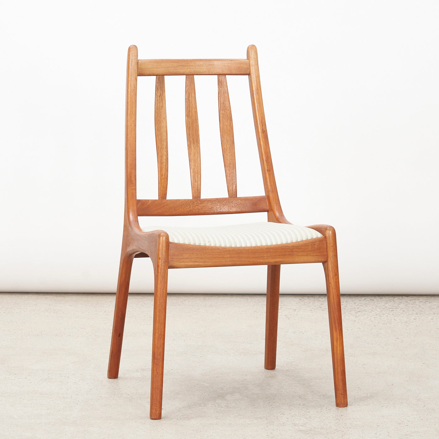 Set of 4 Teak Dining Chairs