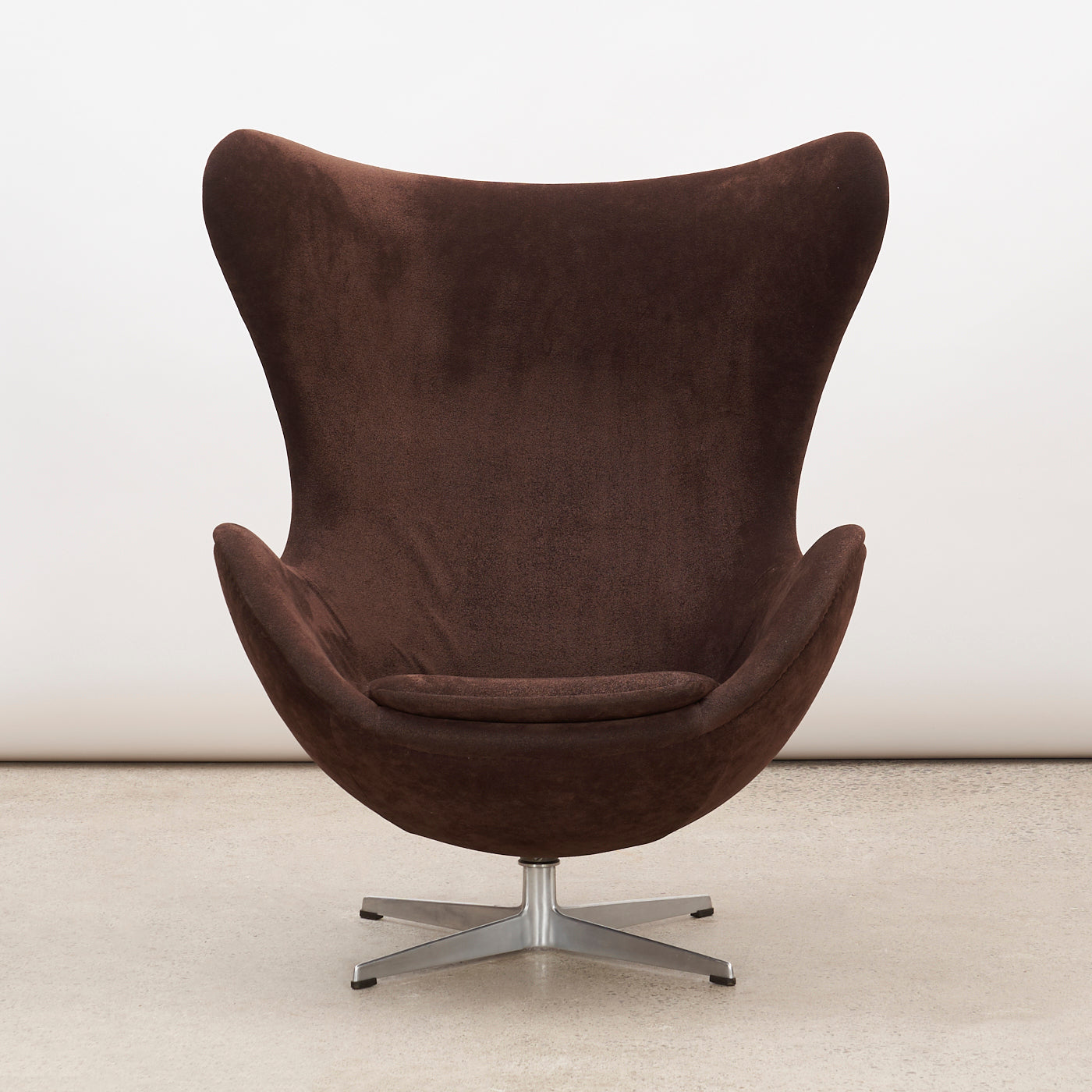 '60s era 'Egg' Chair & Ottoman by Arne Jacobsen for Fritz Hansen, Denmark