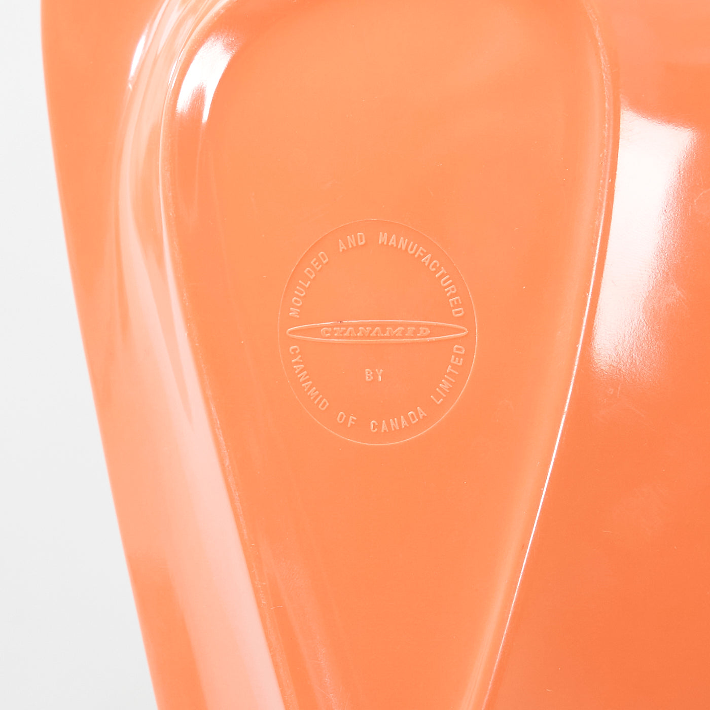 Melamine Boomerang Ashtray by Cyanamid