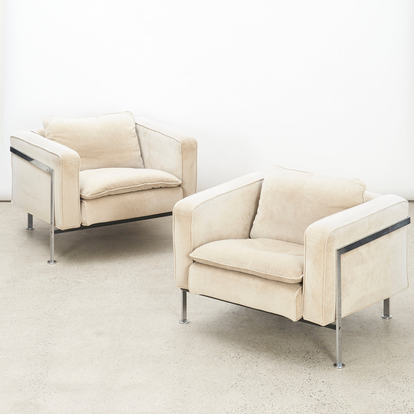 Pair of Club Chairs by Robert Haussmann for Nienkämper