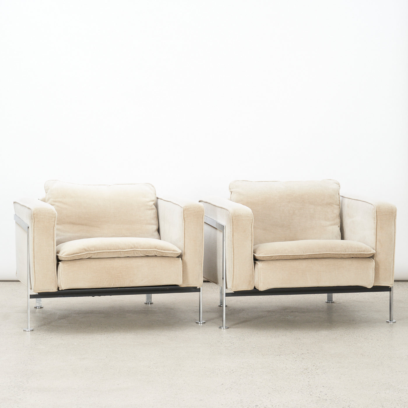 Pair of Club Chairs by Robert Haussmann for Nienkämper