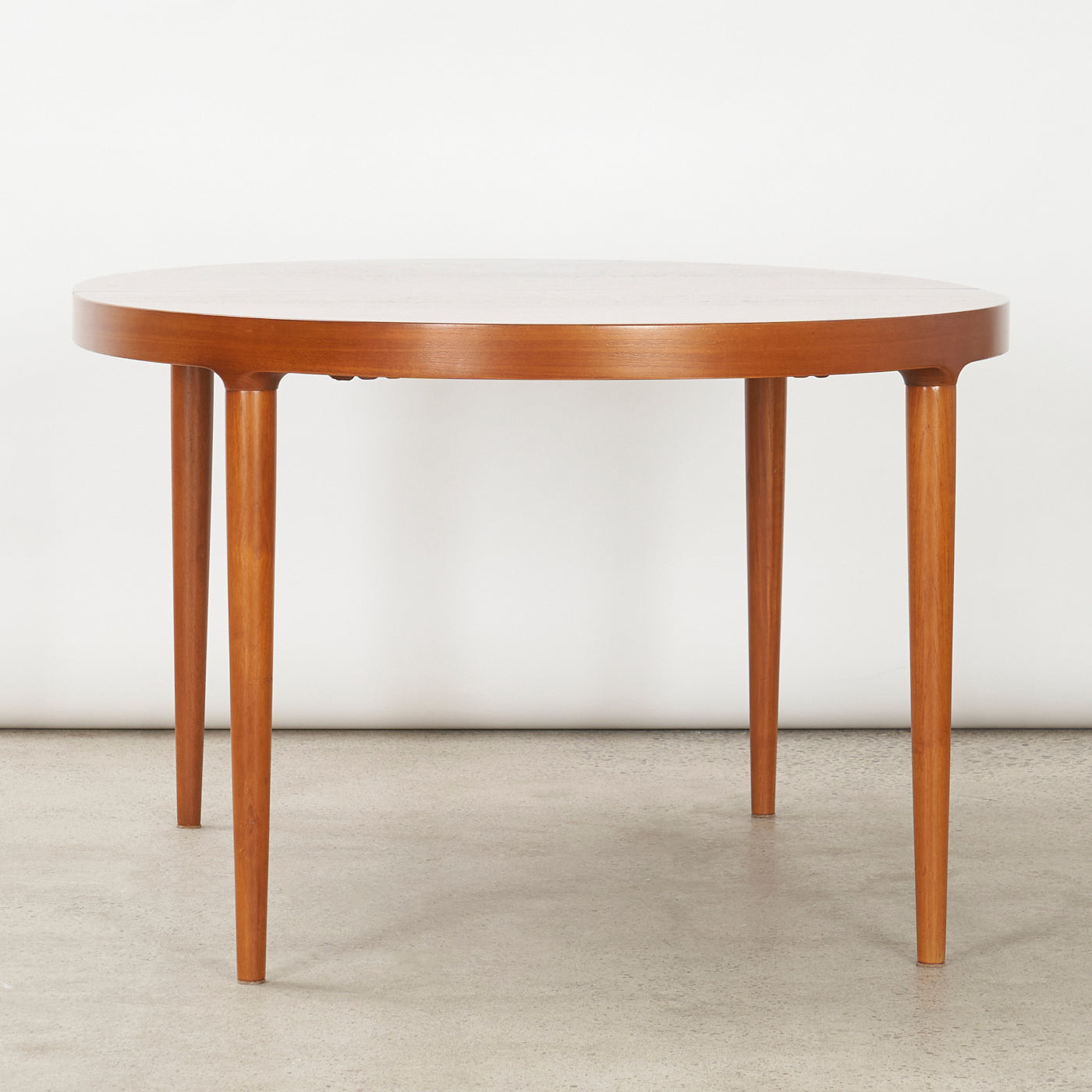 Oval Teak Dining Table