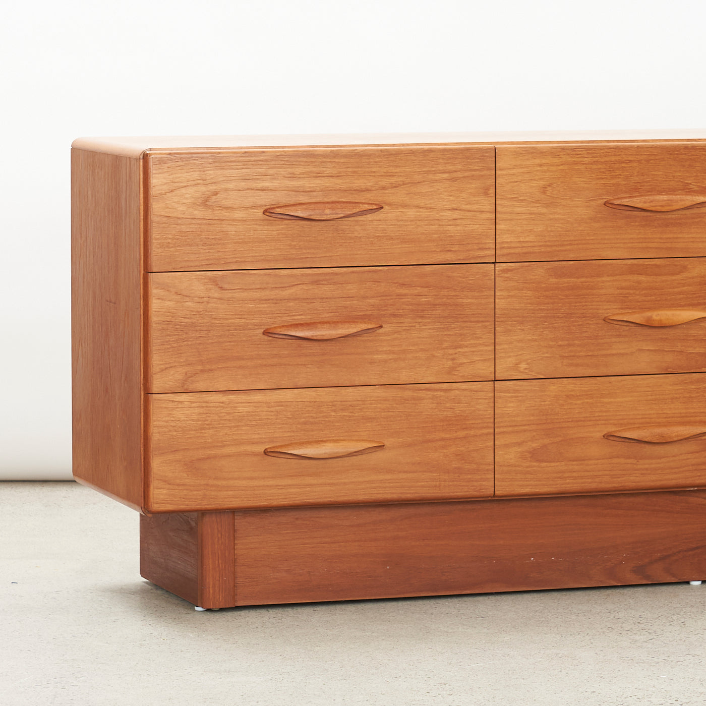 Teak 9 Drawer Dresser