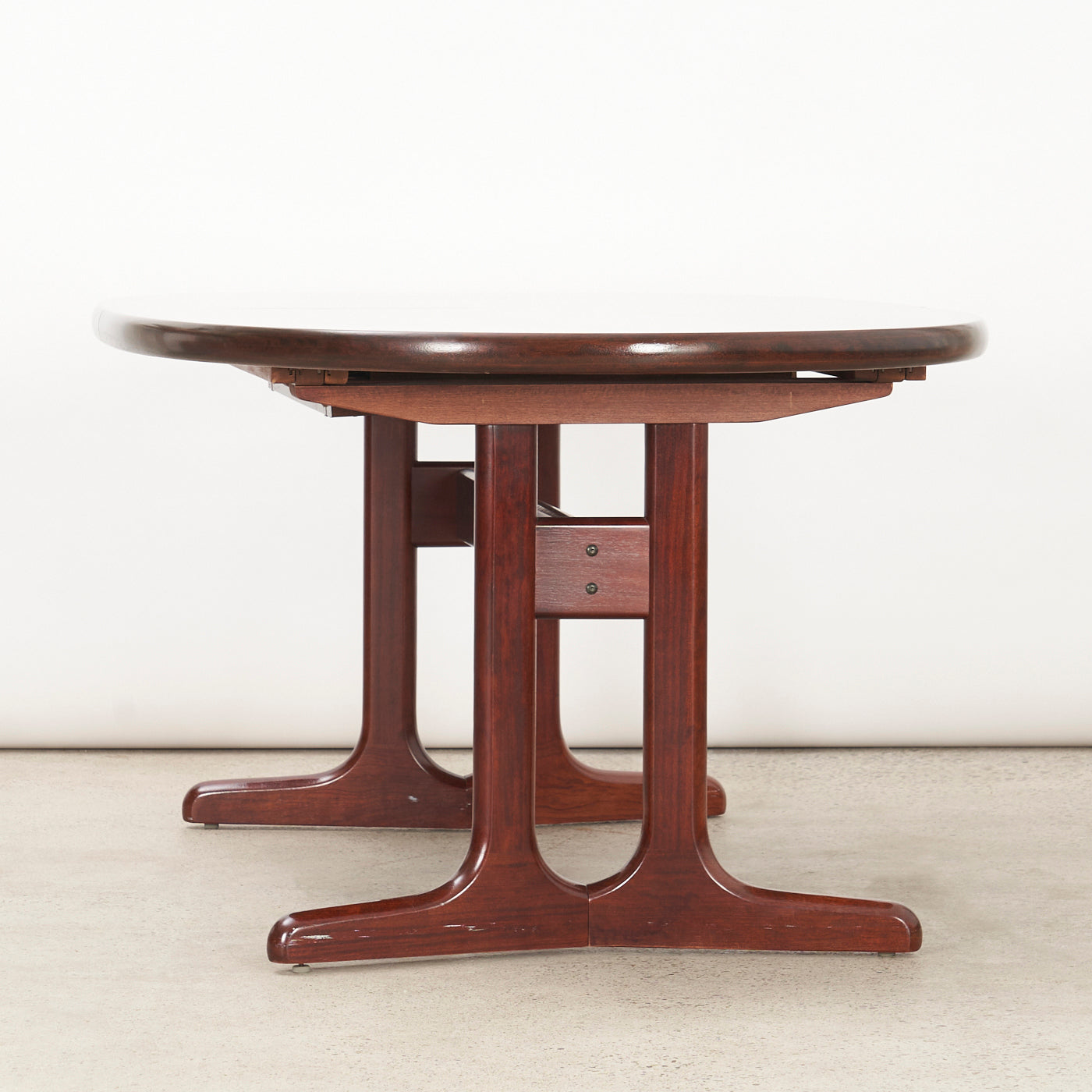 Rosewood Pedestal Jack-Knife Dining Table