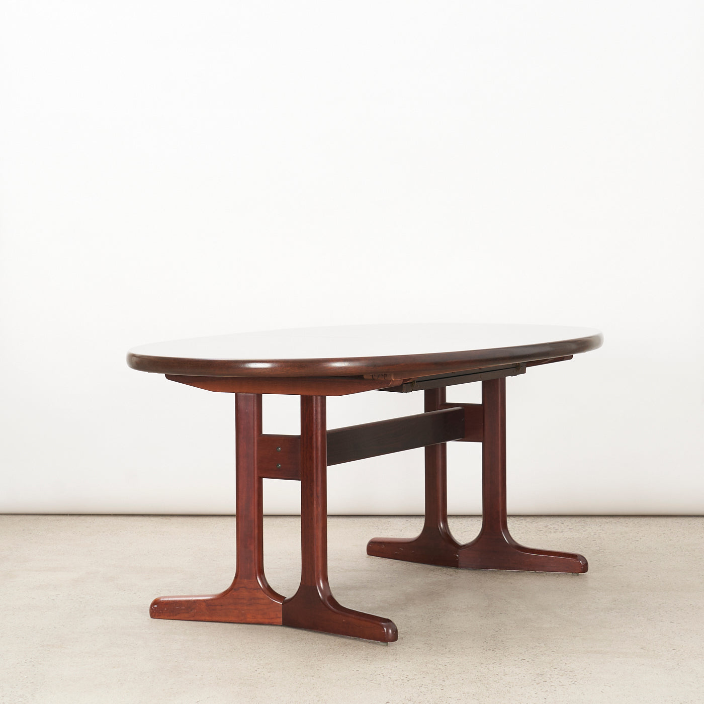 Rosewood Pedestal Jack-Knife Dining Table