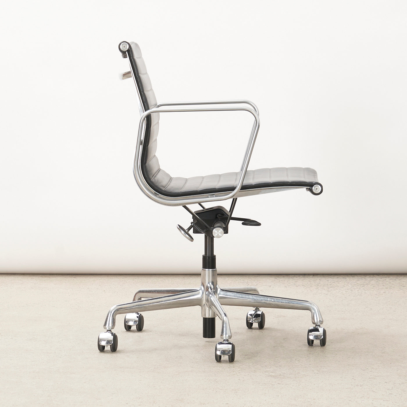 Black Leather Eames Management Chair for Herman Miller