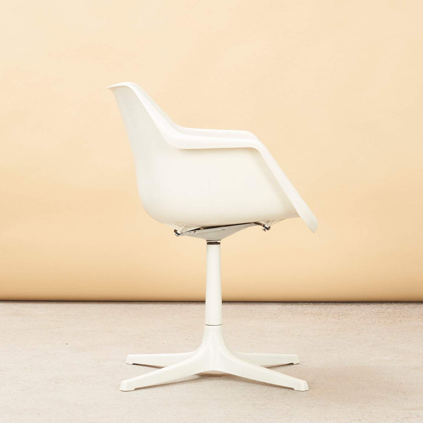 Plastic Swivel Chair by Robin Day for Hille, England