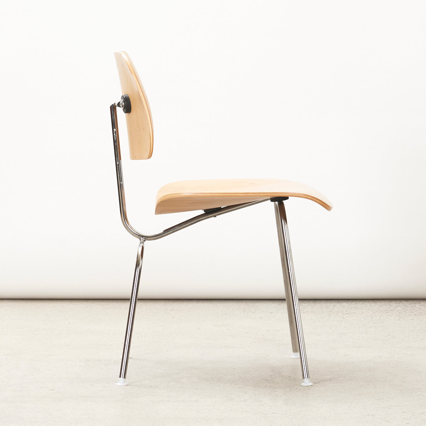 Set of 4 Walnut Eames DCM for Herman Miller