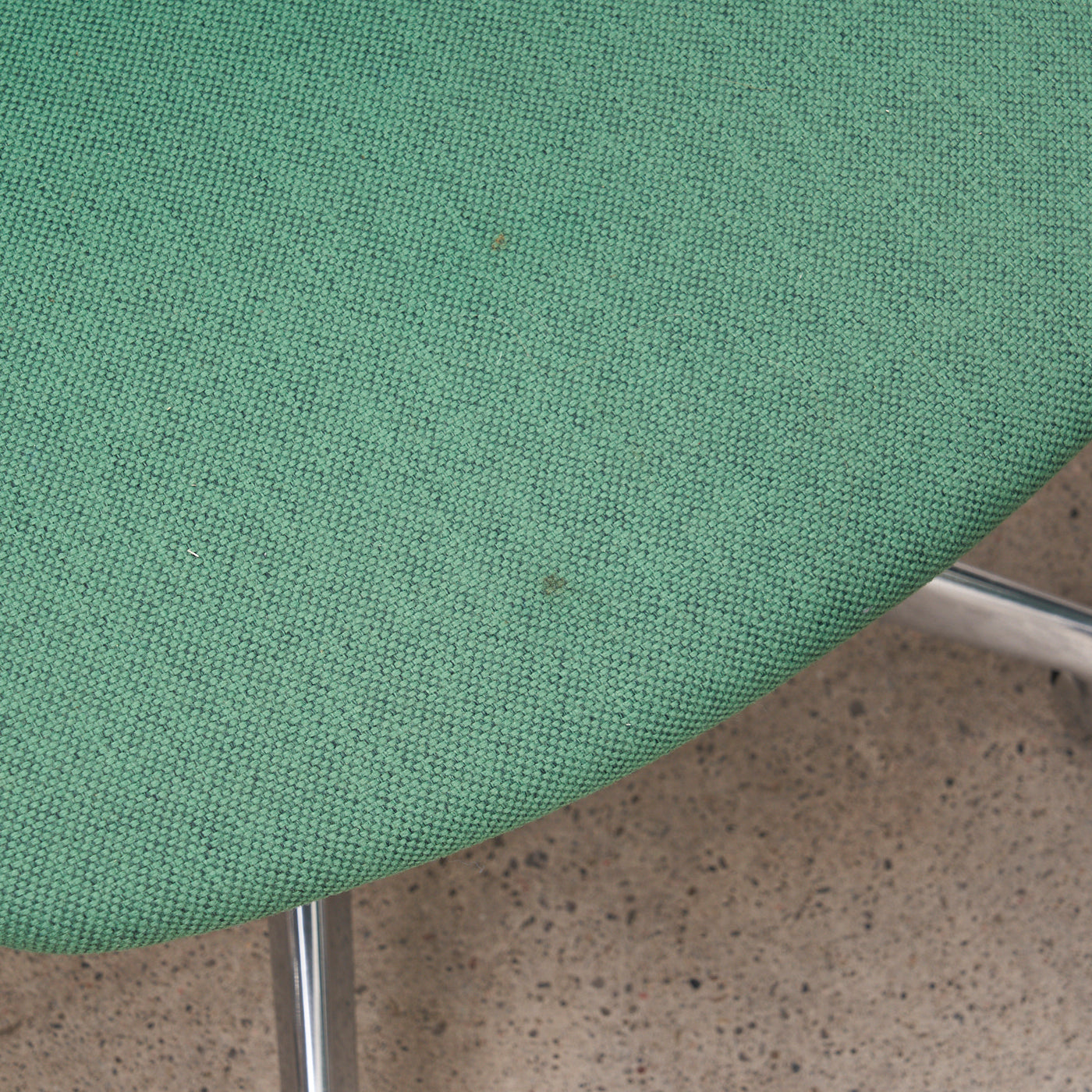 'Beso' Swivel Chair by Artifort