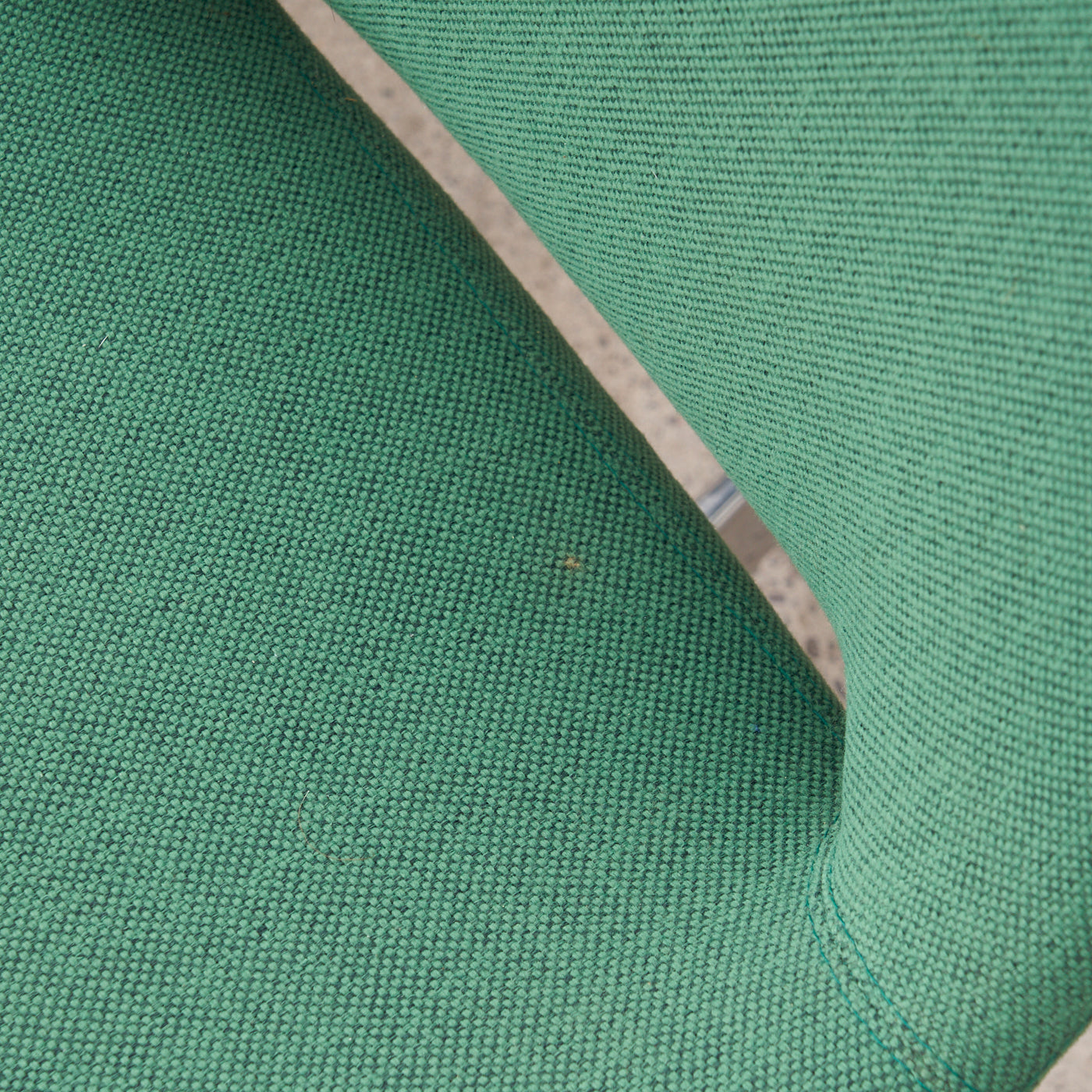 'Beso' Swivel Chair by Artifort