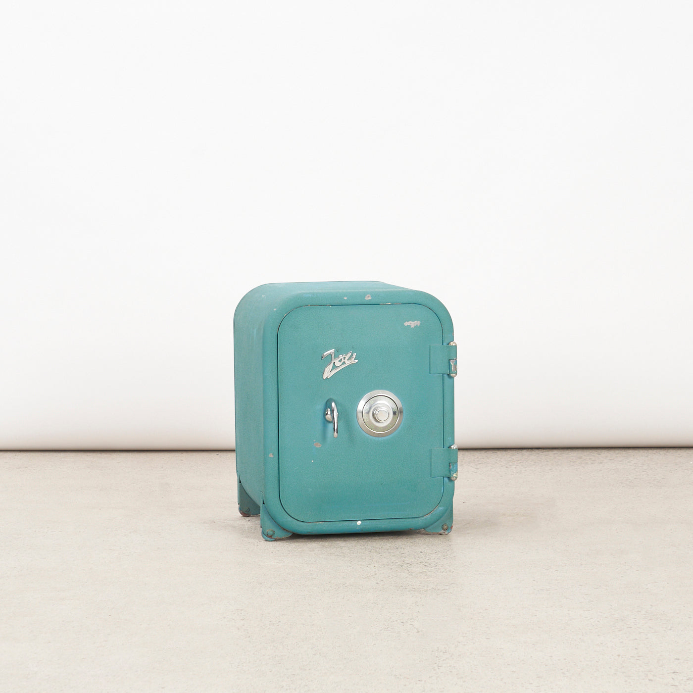 Vintage Jöli Safe