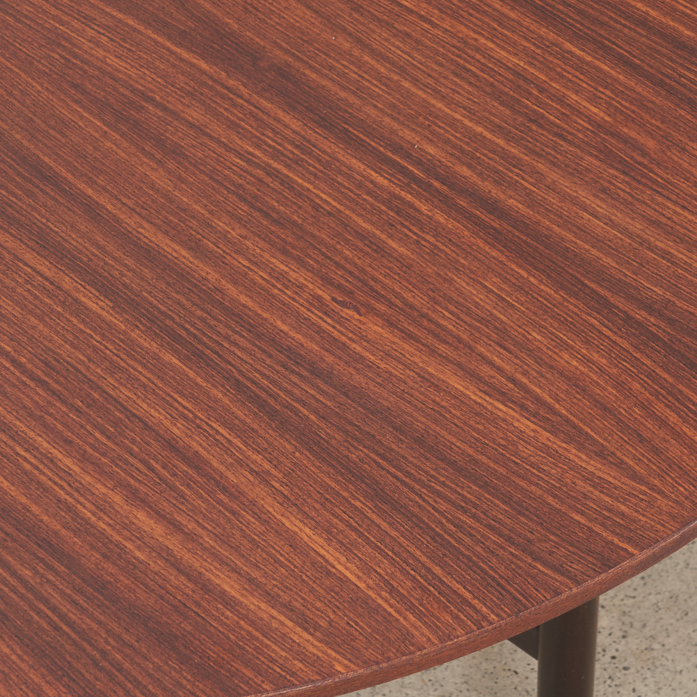 Round Mahogany Dining Table by Cassina, Italy