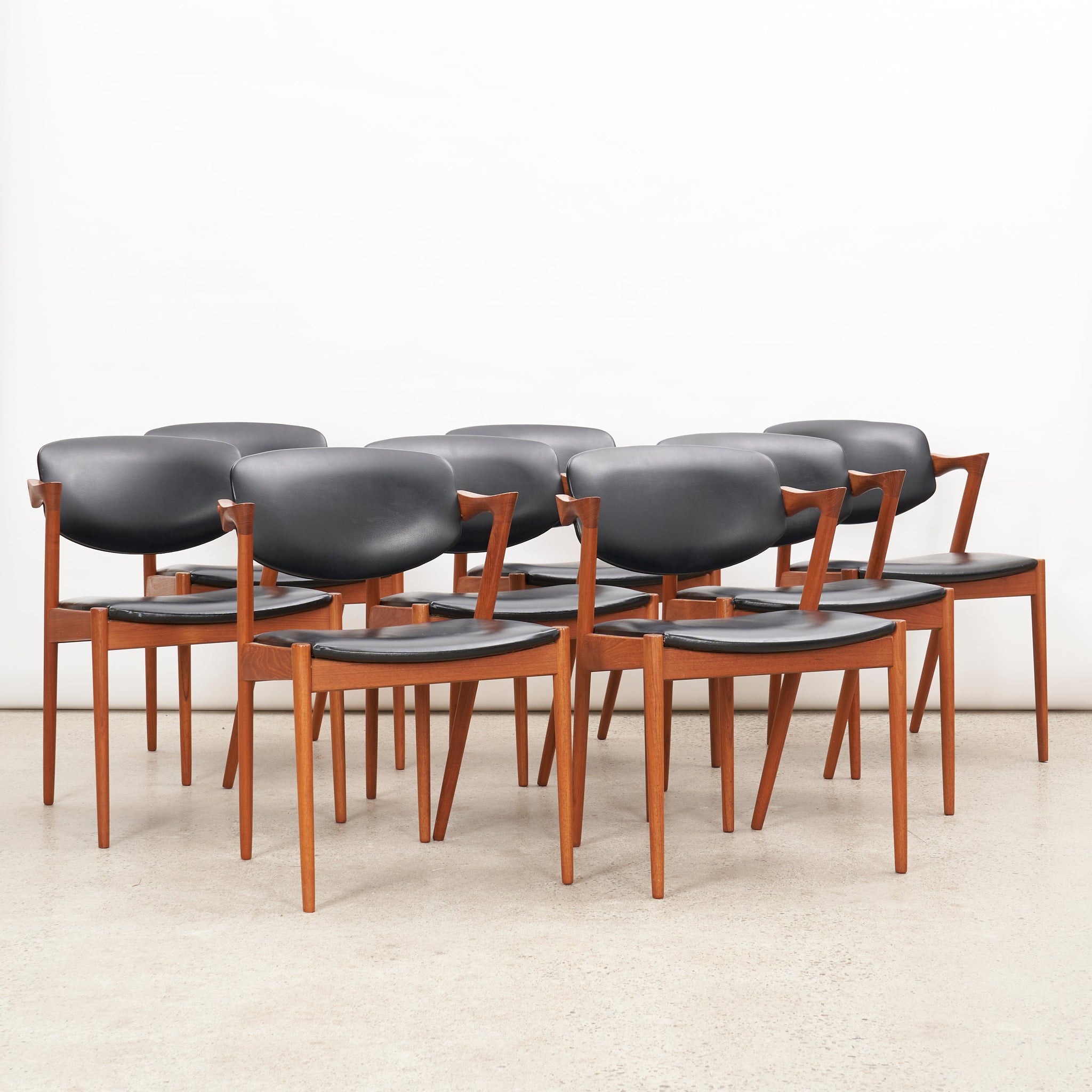 Set of 8 'Model 42' Teak Dining Chairs by Kai Kristiansen. Vintage furniture, danish design. Scandinavian modern. Mid-century modern.
