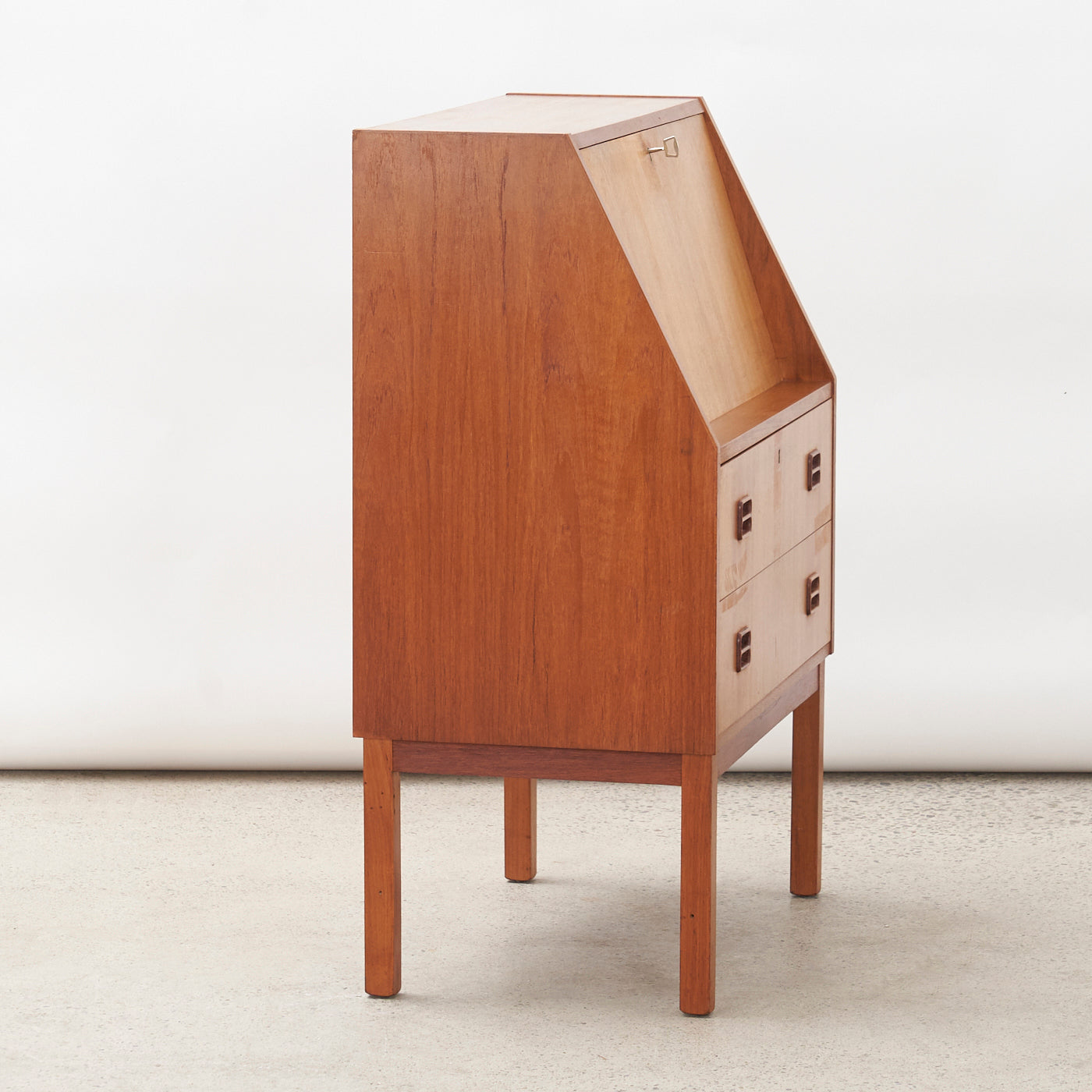 Teak Secretary