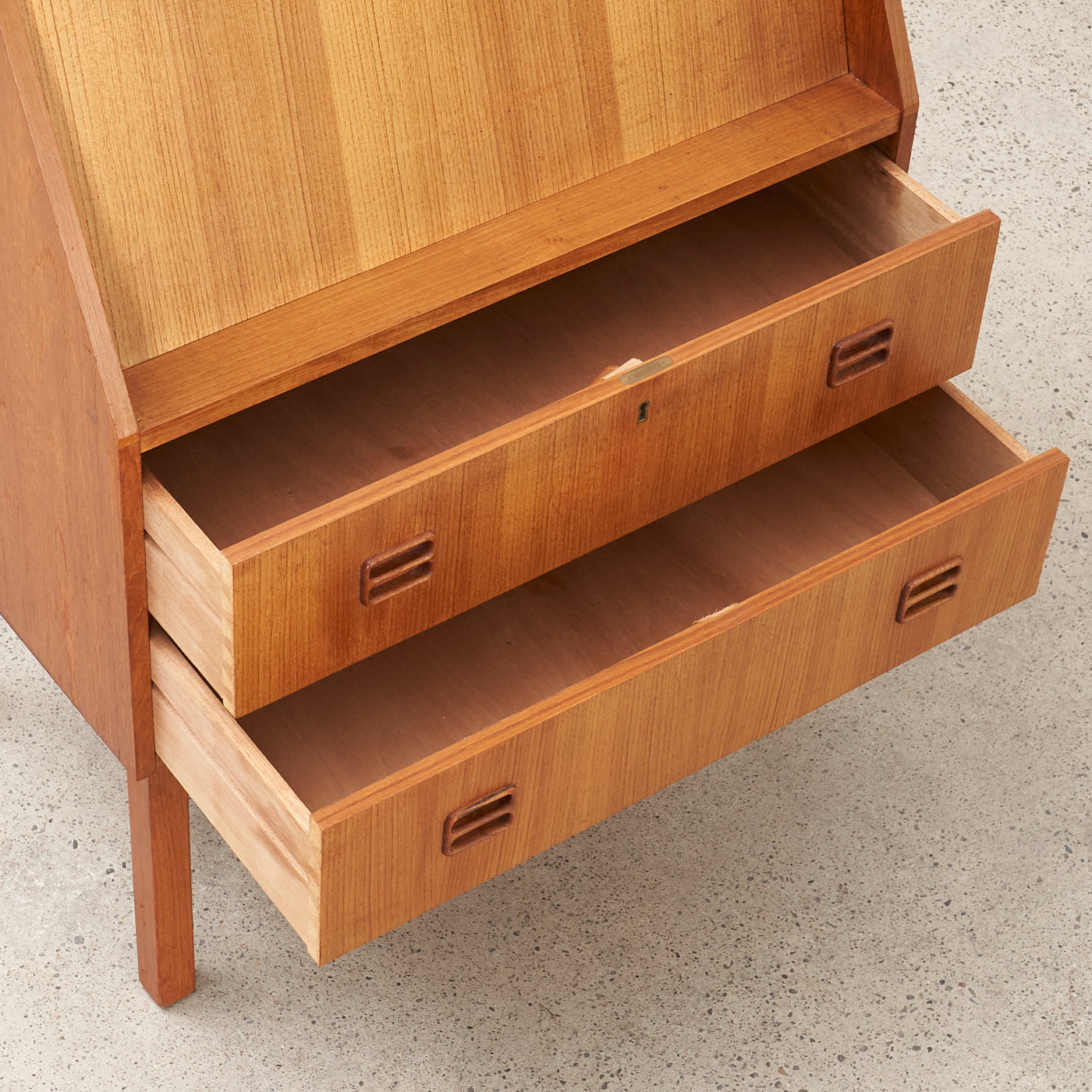 Teak Secretary