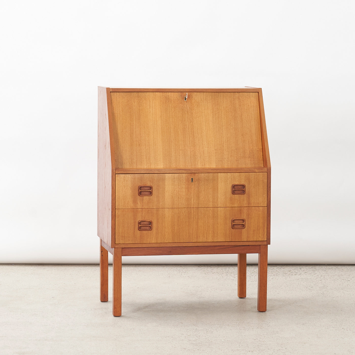 Teak Secretary