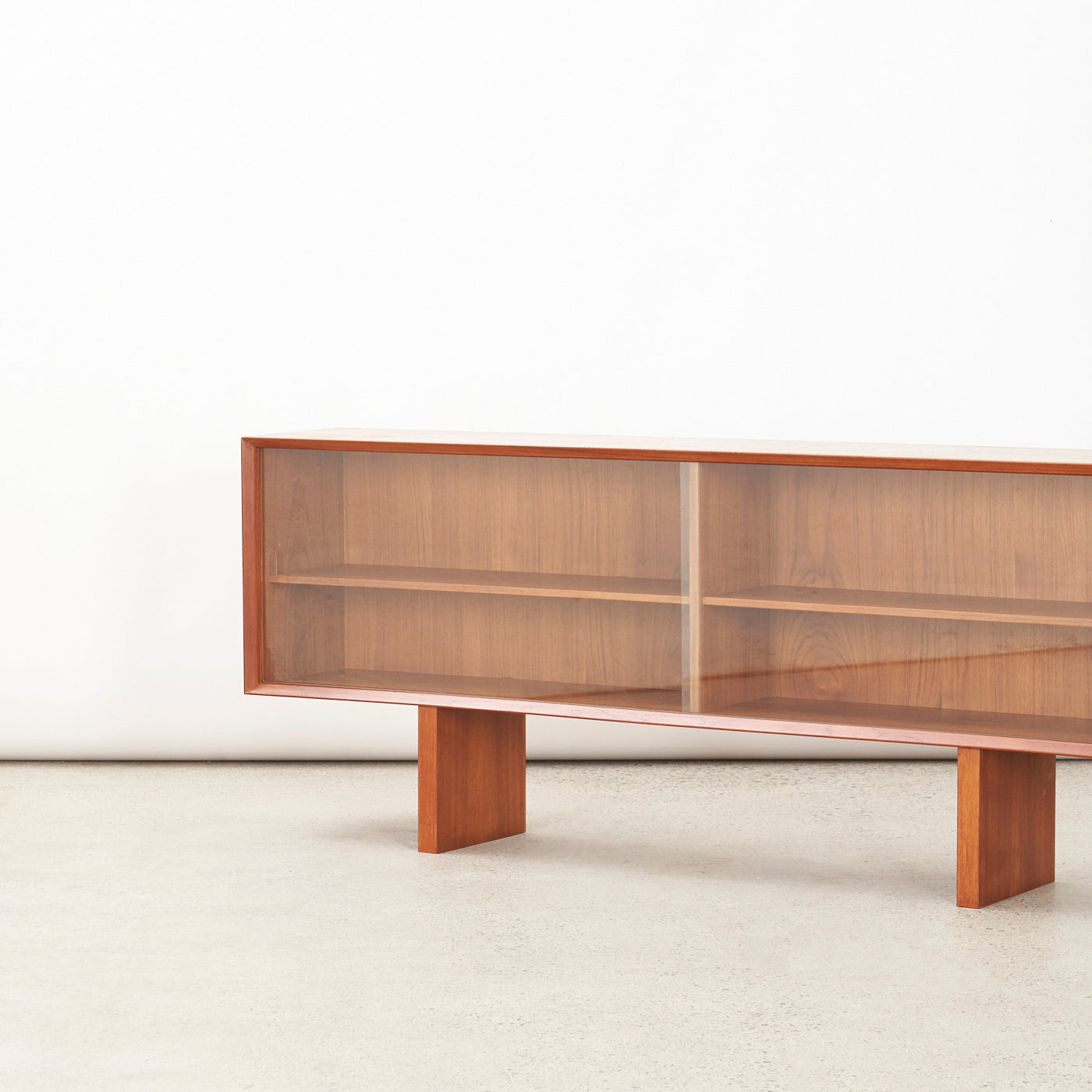 Teak Hutch, Denmark