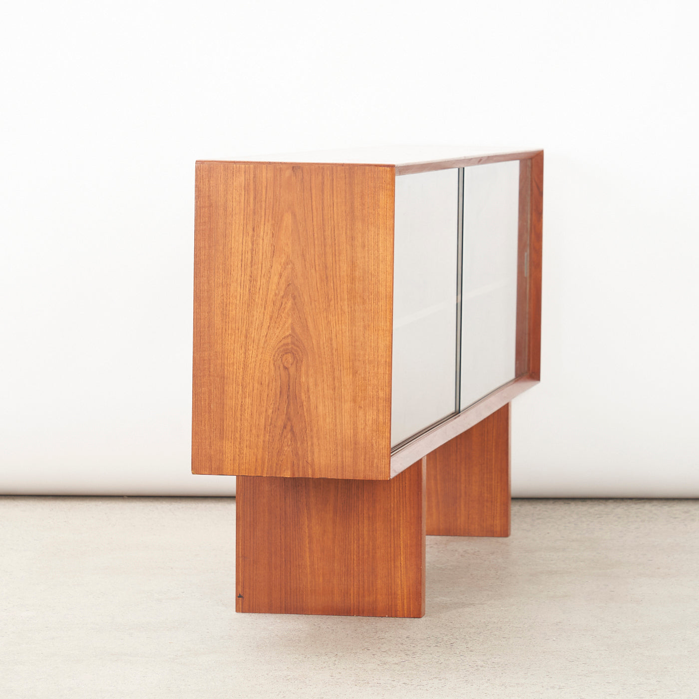 Teak Hutch, Denmark