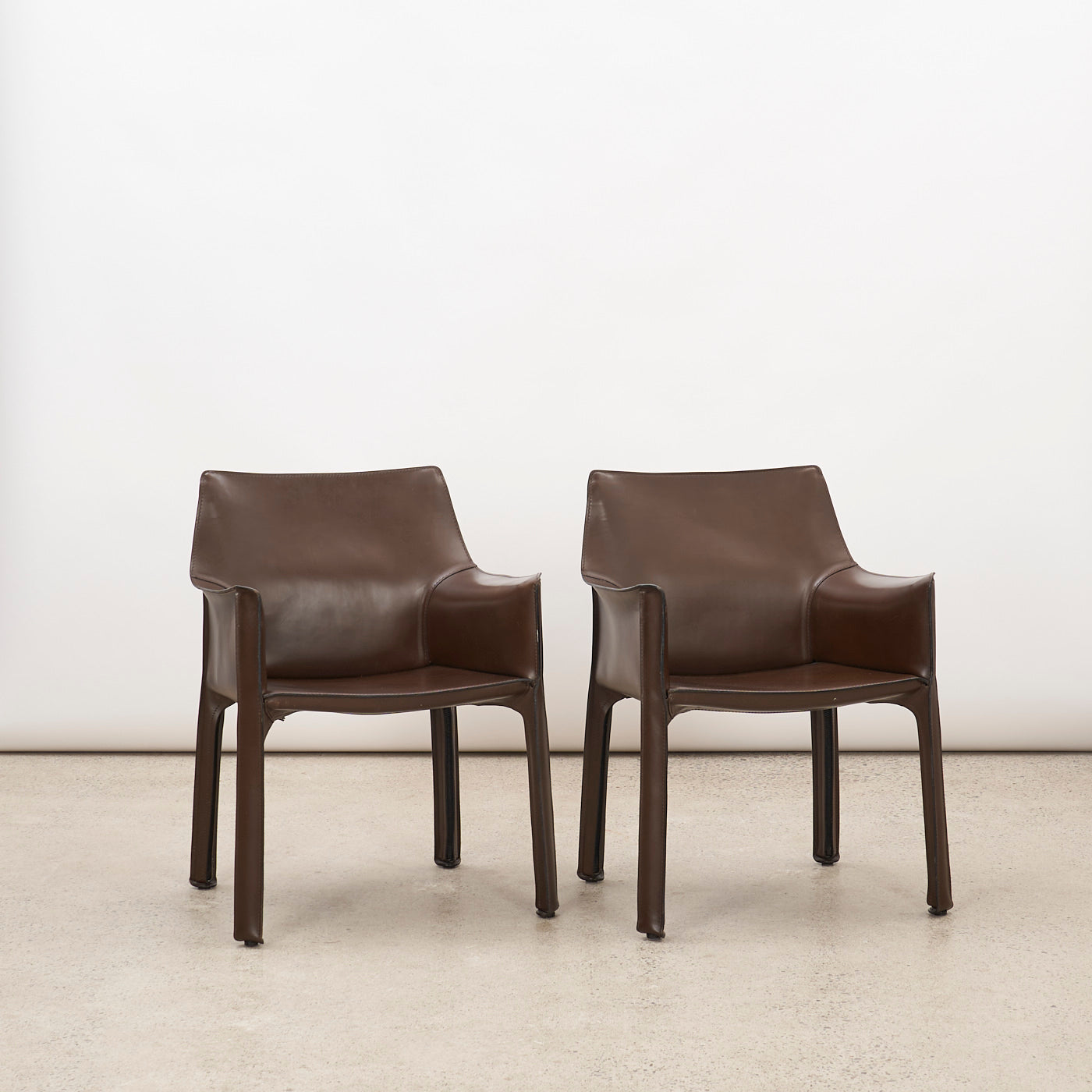 Pair of 'CAB 413' Brown Leather Armchairs by Mario Bellini for Cassina, Italy