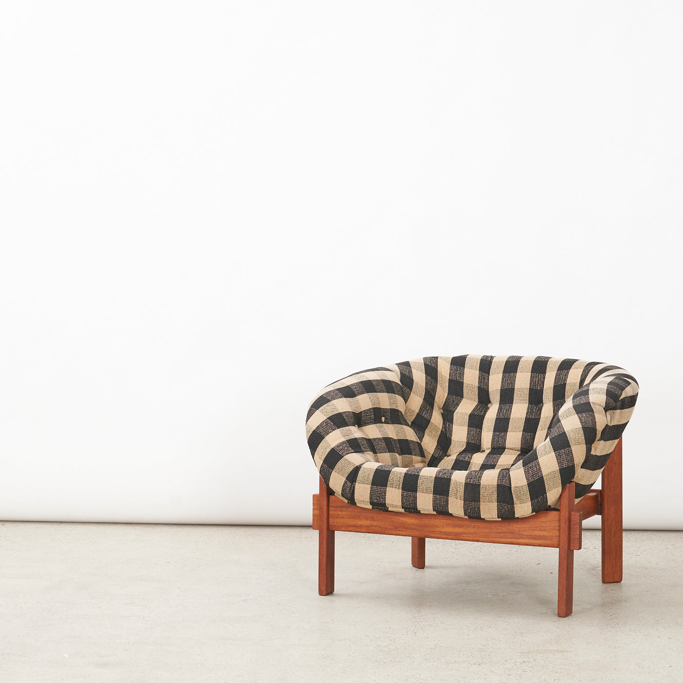 Teak Tub Lounge Chair by R. Huber