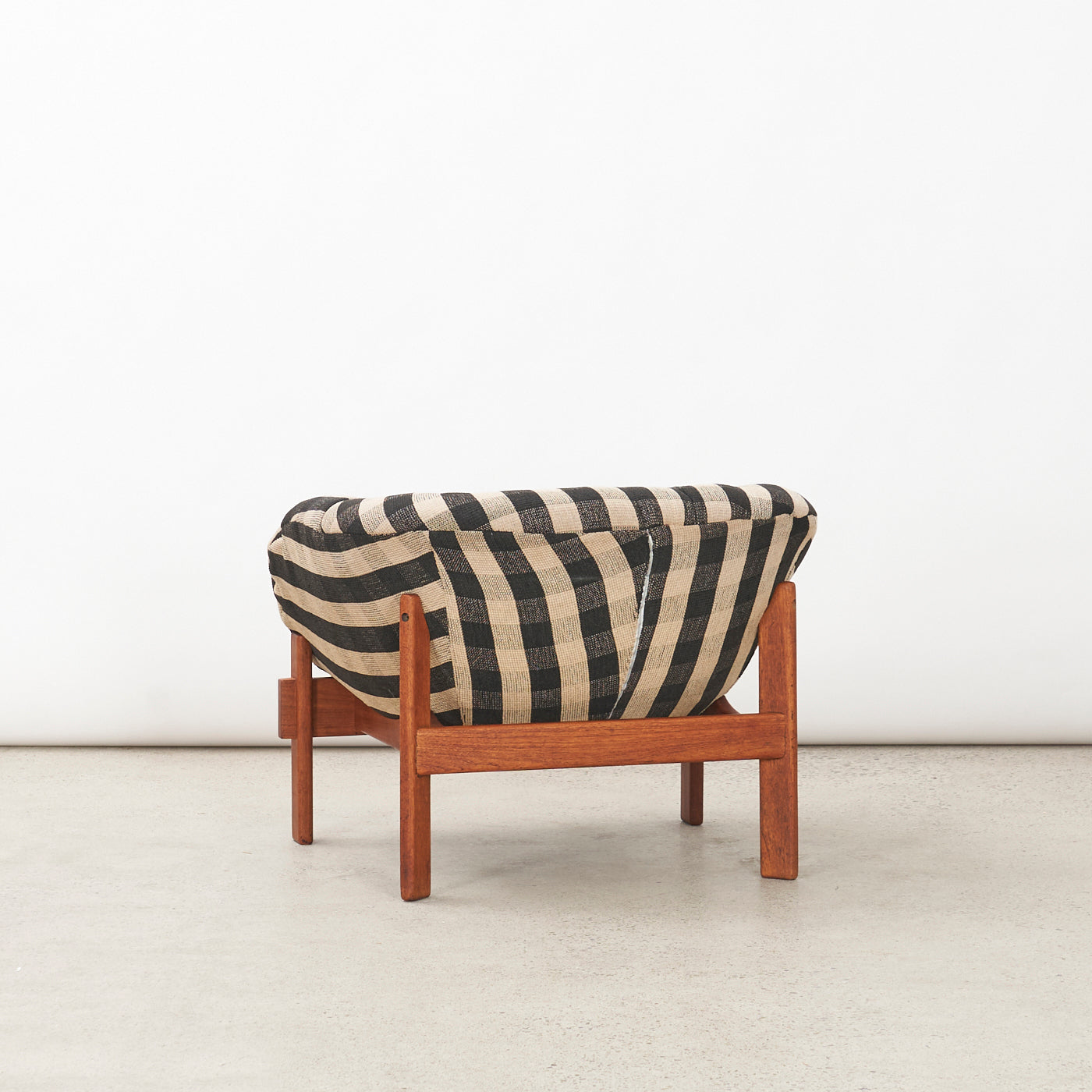 Teak Tub Lounge Chair by R. Huber