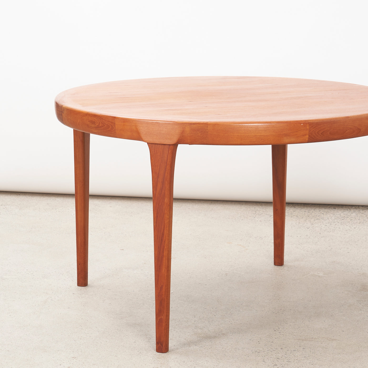 Extendable Round Teak Dining Table