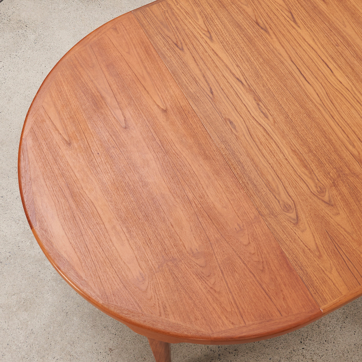 Extendable Round Teak Dining Table