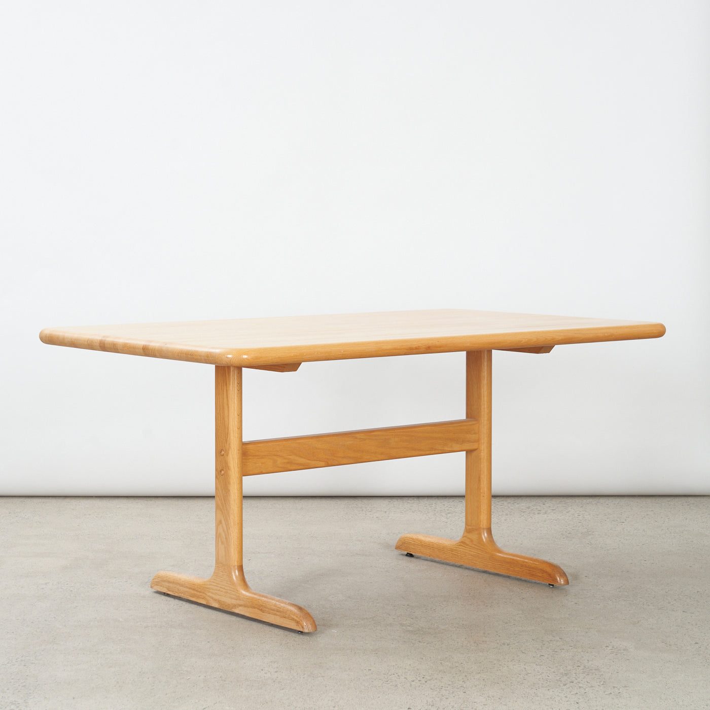 Solid Oak Dining Table w/ Pedestal Base