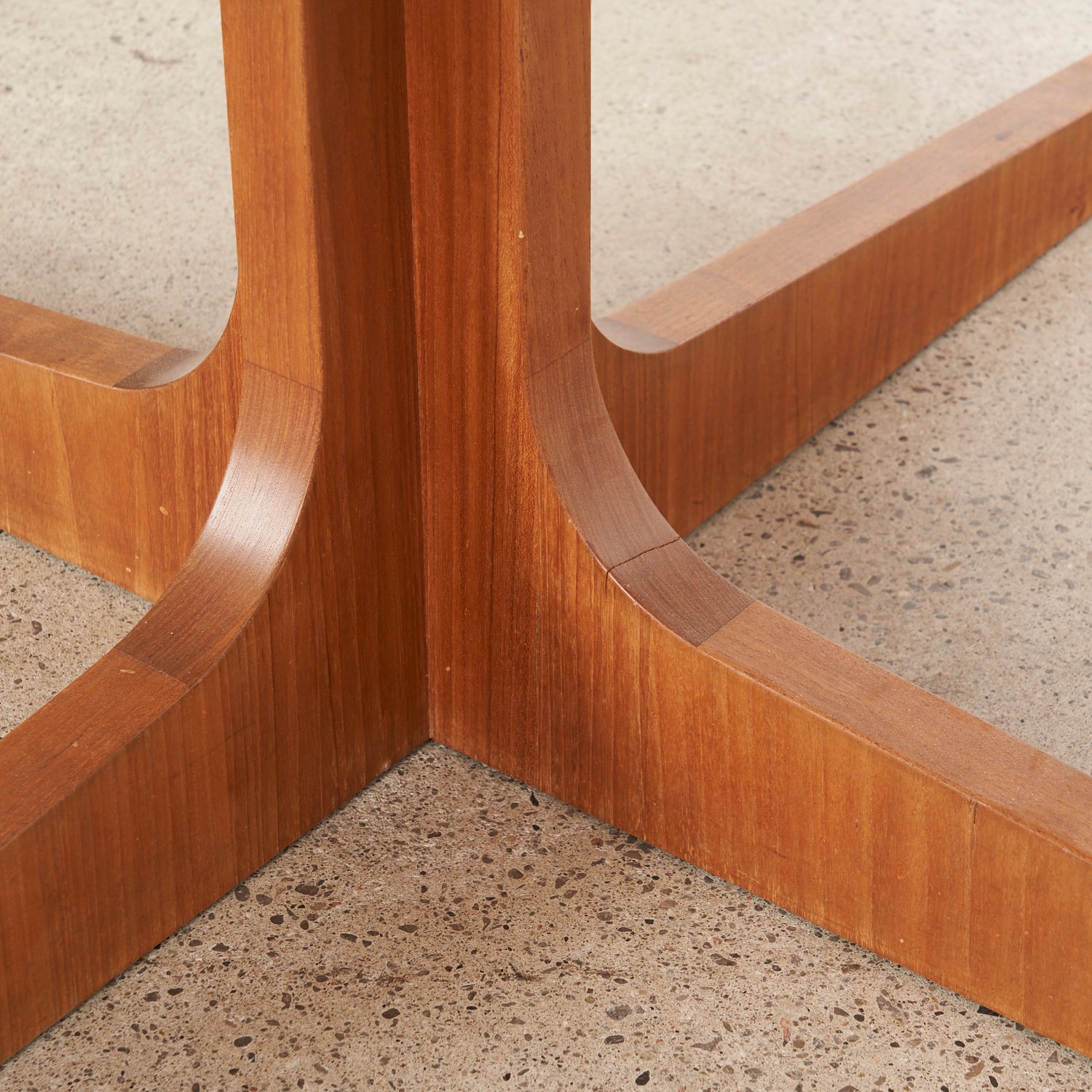Round Teak Dining Table
