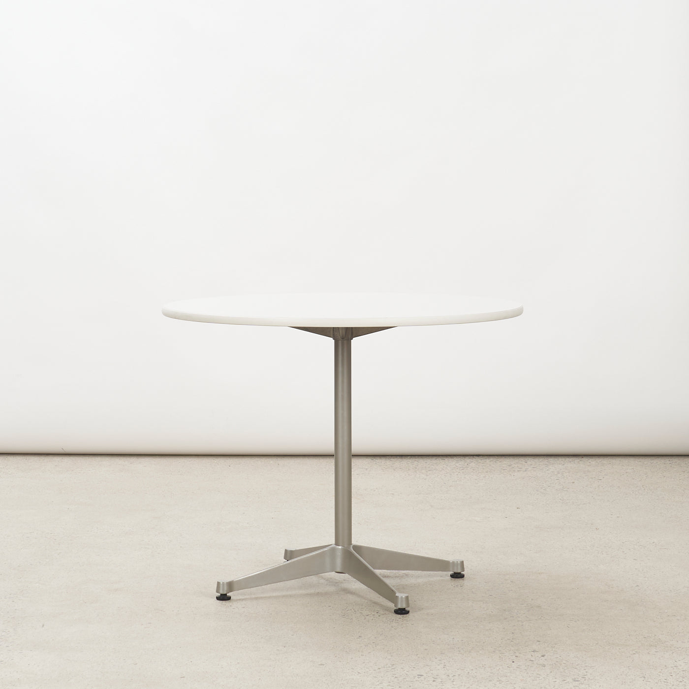 Round Eames Table for Herman Miller